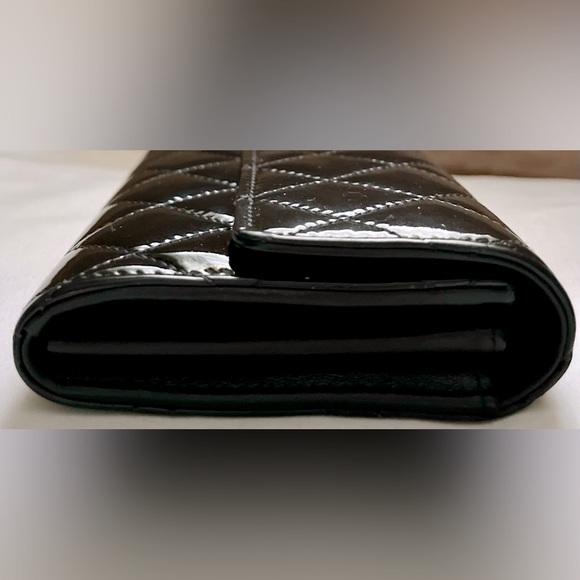 Chanel Authentic Quilted Large Patent Leather Flap Wallet EC - Picture 5 of 13
